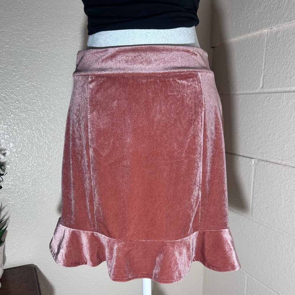Forever 21 Velvet Mini Skirt Womens Large Mauve Pink Ruffle Hem Party